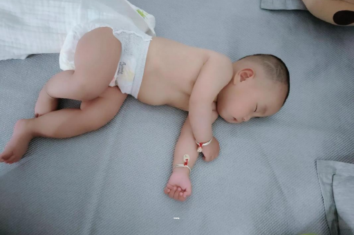 东海怀孕初期腰特别酸